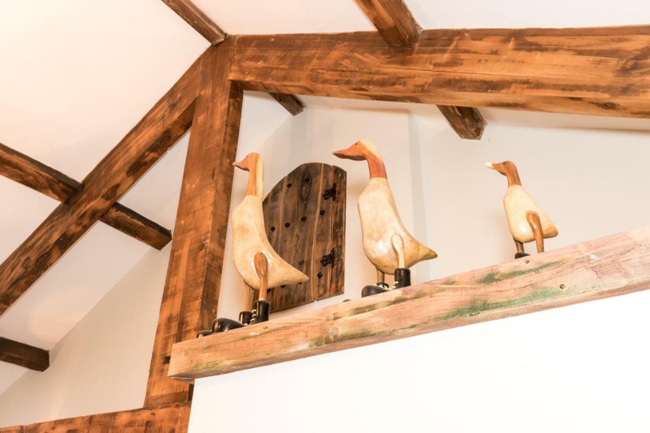 Апартаменты The Old Hay Loft Киркби-Лонсдейл Экстерьер фото